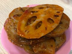-爆炸头阿姨小四川正宗川味小吃(无任何分店)