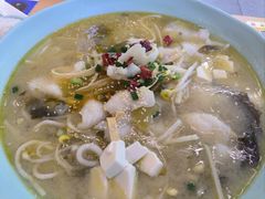 -酸小七(国华广场店)