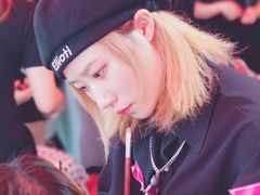 -粤港芭莎美容美发化妆学校