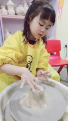 -泥娃娃DIY陶吧(易生活购物公园店)