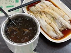 茶树菇龙骨炖鸡脚汤-荔园小馆(园岭新村二期店)