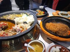 -阿瓦山寨·湘菜现炒·剁椒鱼头王(咸阳总店)