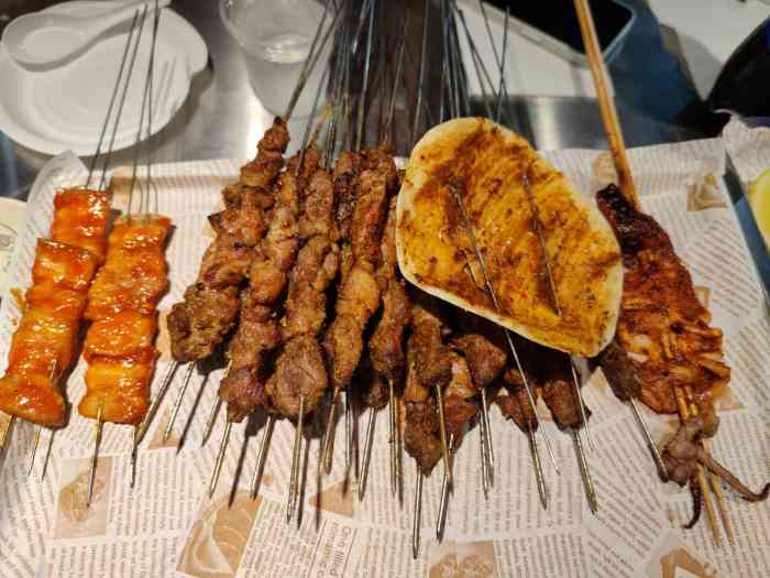 绿地"三只羊"羊肉串(江宁店)-"三只羊在徐州也有,但整体相差很远,徐州