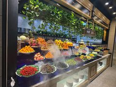 -川骄海鲜自助(王府井奥莱UP TOWN店原世界之花店)