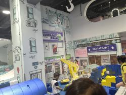 -MINI MARS KIDS CLUB亲子家庭中心(长宁天山店)