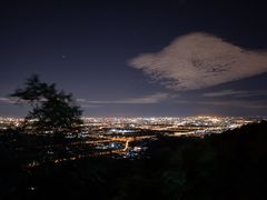-鬼笑石后山停车场