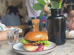 手撕猪肉汉堡-RAC BAR(安福路店)