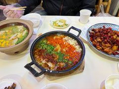 -霄汉牛三鲜湖北砂锅菜(万松园2店)
