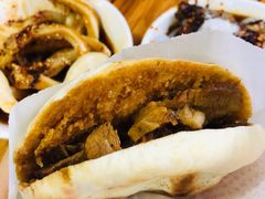 卤肉锅魁肉-洞子口张老二凉粉(文殊院店)