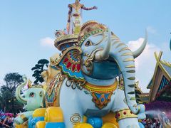 -七彩云南欢乐世界