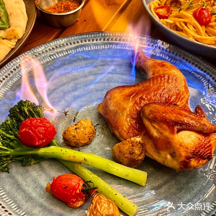 幻师COMMUNE | 南昌餐酒吧天花板了家人们