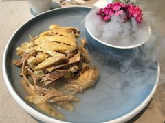 黑松露手撕鸡-尚一汤·粤菜海鲜(环球港店)