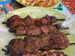 -艾力江和田馕坑烤肉店