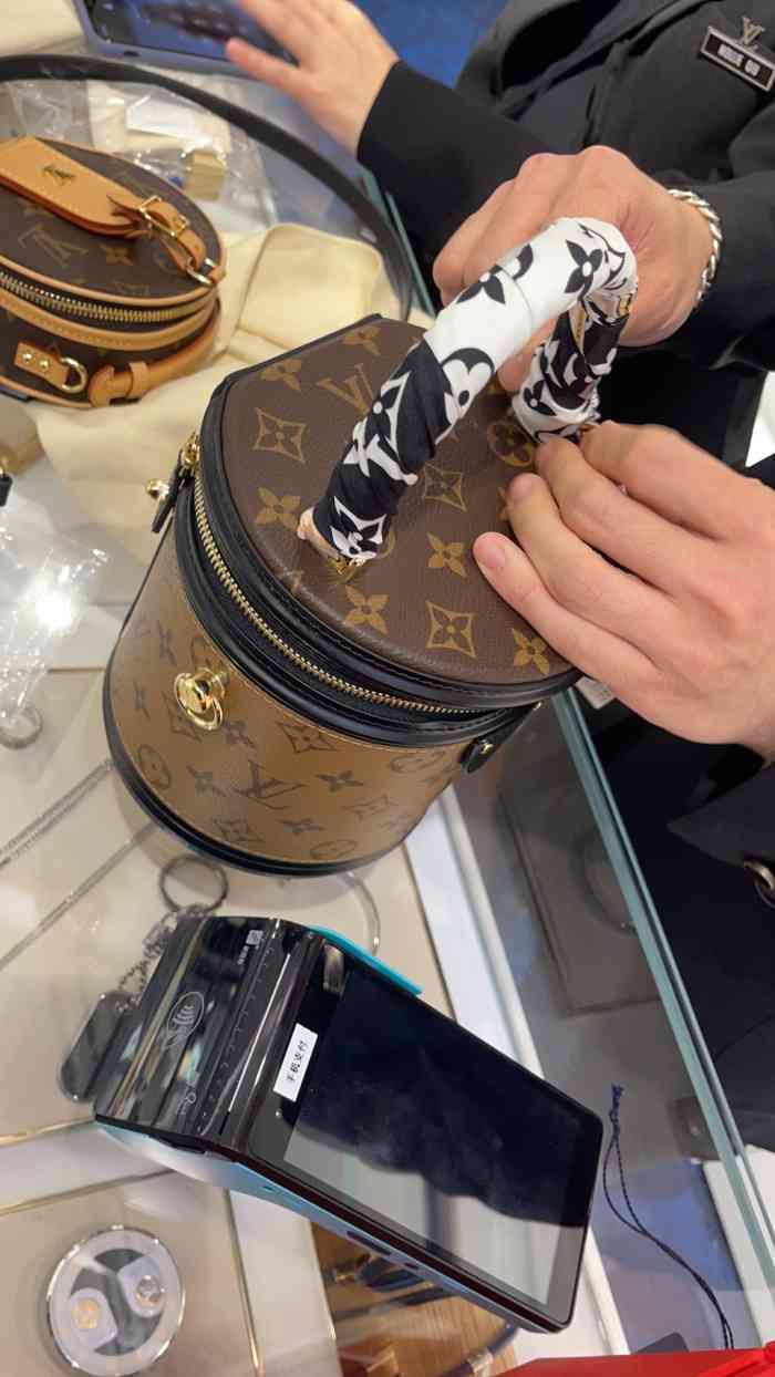 lv路易威登深圳湾万象城店