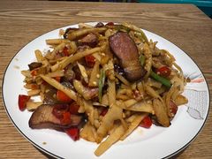 -牛八宝桂林米粉(八里庄店)