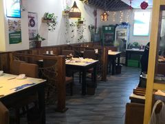 大堂-魏铭鱼头捞饭(晋阳路店)