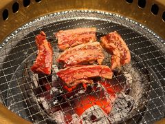-山川小町·极番烧肉(新地假日广场店)