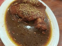 -巷子深菜馆·津门肘子(滨海店)