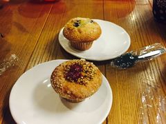 -星巴克臻选(周浦万达店)