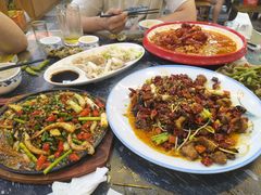 干锅肥肠-金渝海鲜烧烤万州烤鱼店