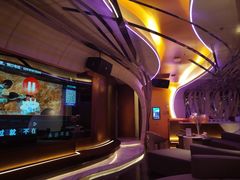 -密苏里·吖咪KTV火吧