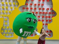 -m豆巧克力世界(上海世茂广场店)