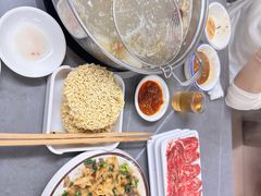 -官塘陈记鱼生·潮汕砂锅粥·牛肉火锅(潮枫路总店)