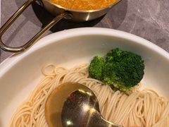 -莱莱小笼·乔艾