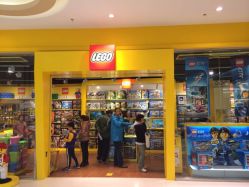 iphone_upload_pic-乐高授权专卖店(朝阳大悦城店)