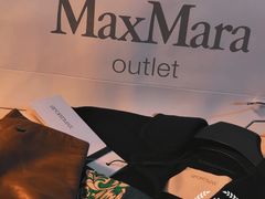 -Max Mara(王府井奥莱·香江小镇店)