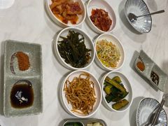 小菜-24 新村雪浓汤(长白山烤肉店)