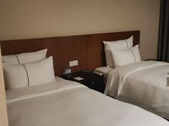 -上海中兴和泰酒店(张江高科地铁站店)