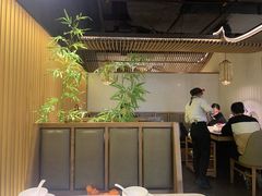 大堂-左庭右院鲜牛肉火锅(浦江欢乐颂店)