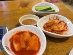 -喇喇排骨火锅·传统韩式脊骨汤(望京西园总店)
