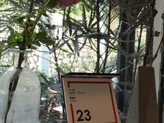 -彳亍咖啡·这里(水湾路店)