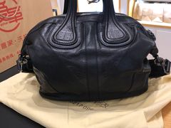 -爱革·奢品·鞋包·衣物·家居(金桥国际商业广场店)