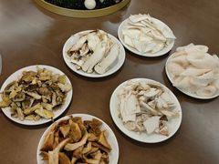 -鲜菌江湖正宗野生菌火锅