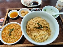 -蟹上黄·蟹黄面·江南糖水(人民广场店)