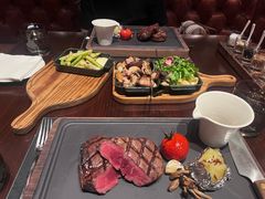 -恰餐厅及酒吧 CHAR Bar & Grill (北京丽都皇冠假日店)