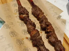红**串