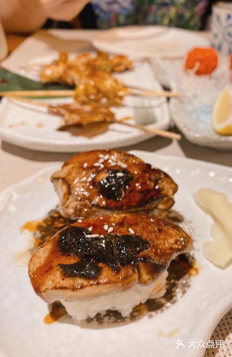 有喜屋·鲜鸡板前烧鸟(徐家汇店)鹅肝寿司图片