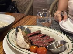 -MONICH牛排融合餐厅(和义大道购物中心店)