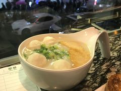 鱼蛋河粉-翠华餐厅