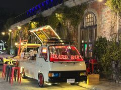 -席娜卡琳火车铁道夜市