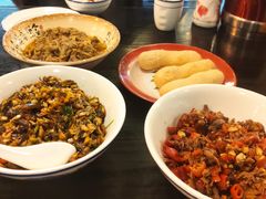 酸包菜红薯粉-鲁哥饭店(富兴店)