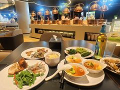 -涨巢·潮玩水疗局