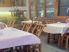 -霄汉牛三鲜湖北砂锅菜(万松园2店)