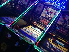 -世代星球·保龄球·镭战真人CS·团建(杨浦店)