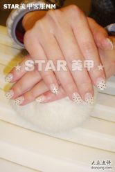 3883400_b-STAR美甲店