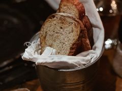 餐前包-AZUL by FUEL蓝色·法式酒馆(琶醍店)